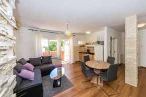 Отель Apartment Simoni ZD  Задар